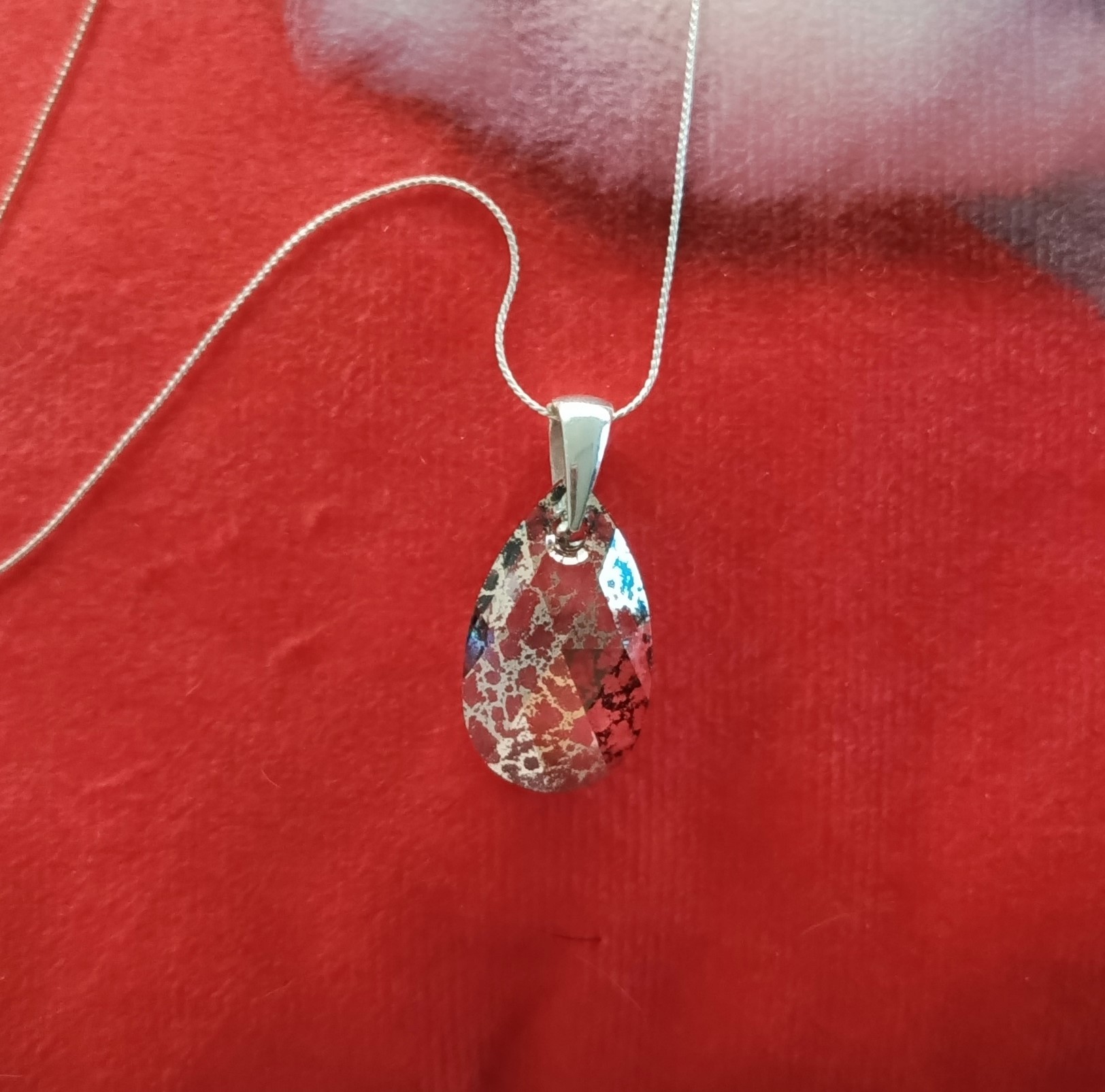 Náhrdelník Swarovski elements hruška Crystal Rose Patina 28mm