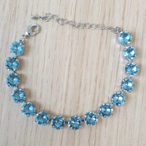 Náramok Swarovski elements 8mm chaton modrý Aquamarine